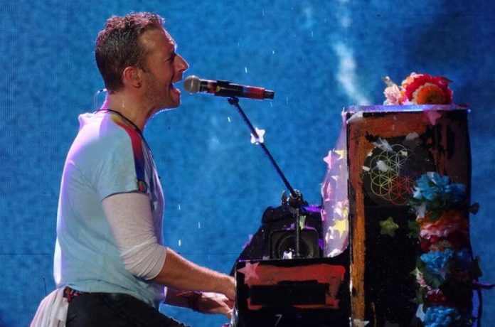Coldplay’s Chris Martin covers Bob Dylan’s ‘Shelter From The Storm’ on SNL