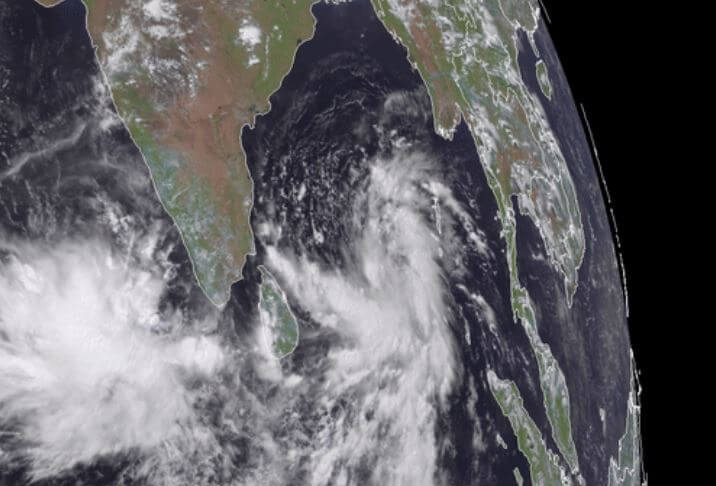 Cyclone Amphan - India's east coast braces for severe storm