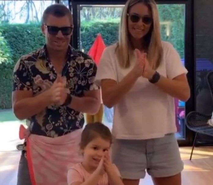 David Warner Viral tiktok video with Candice and daughter
